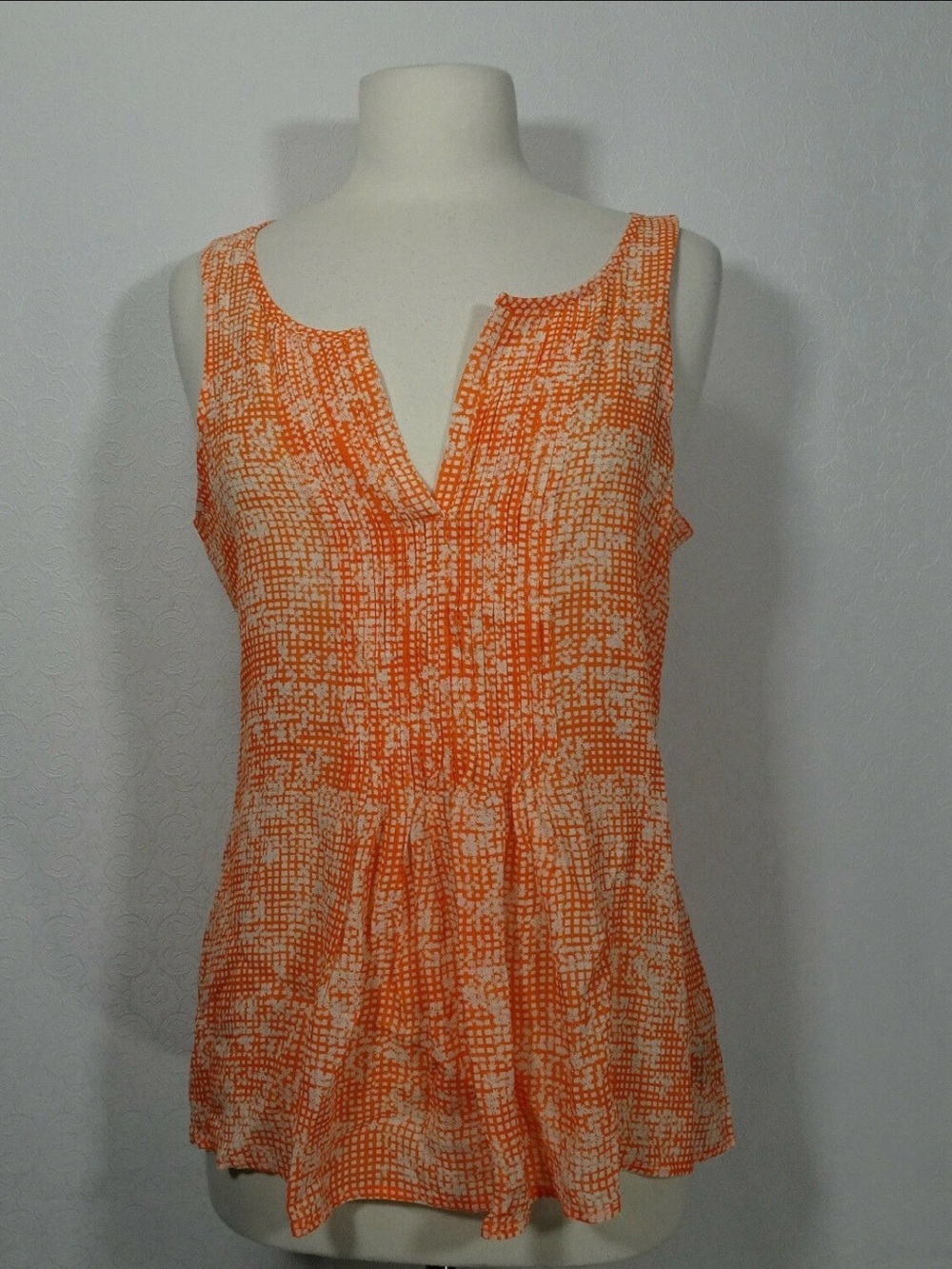 Sanctuary Orange and White Printed Sleeveless V-Neck Blouse Tank